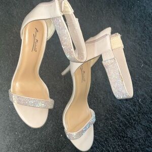Tan summer heels, size 9
